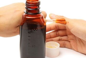Iodine to treat warts
